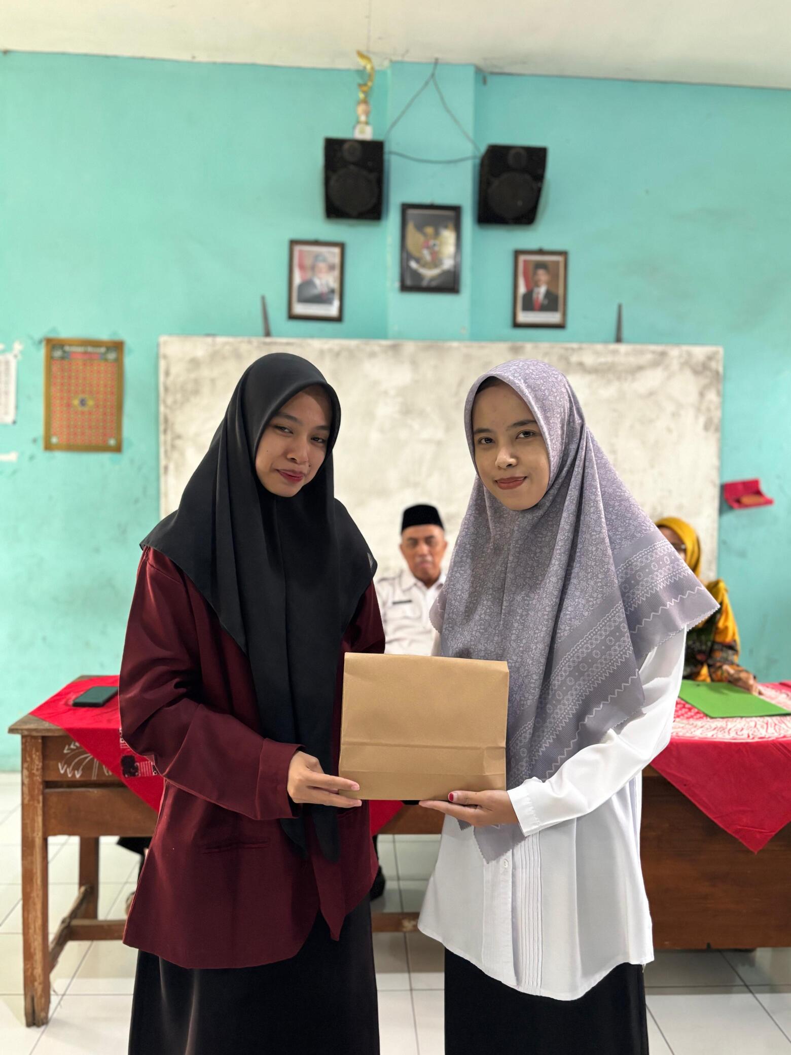 Mahasiswa PPL Institut Studi Islam Fahmina Cirebon Laksanakan Praktik Mengajar di MA Salafiyah &ndash; gambar 4